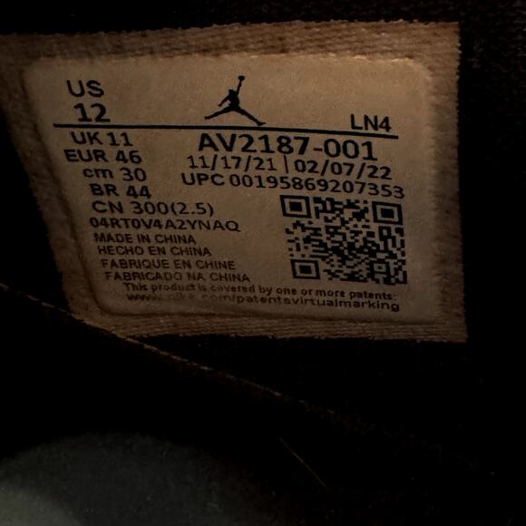 Size 12 - Nike Air Jordan 11 Retro Low 72-10 Men's Shoes - Picture 7 of 9